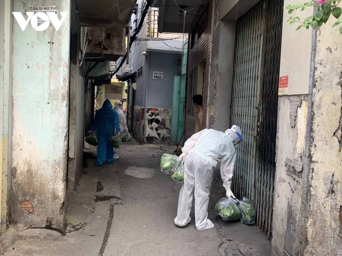 HCM City pilots home quarantine for asymptomatic F0 cases